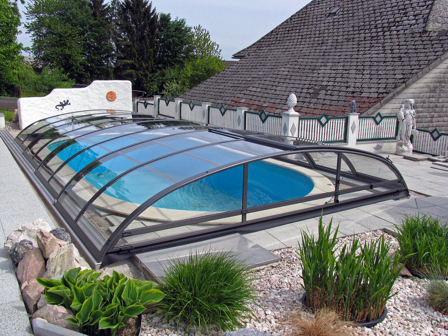 Alukov Azure BOX Poolüberdachung zum Selbst Aufbau