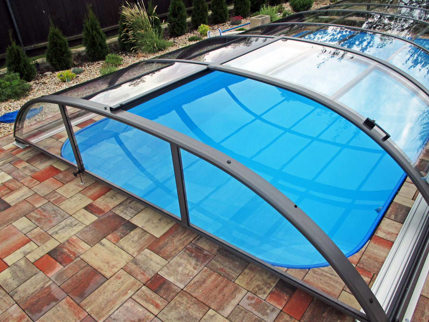 Alukov Azure Flat Compact