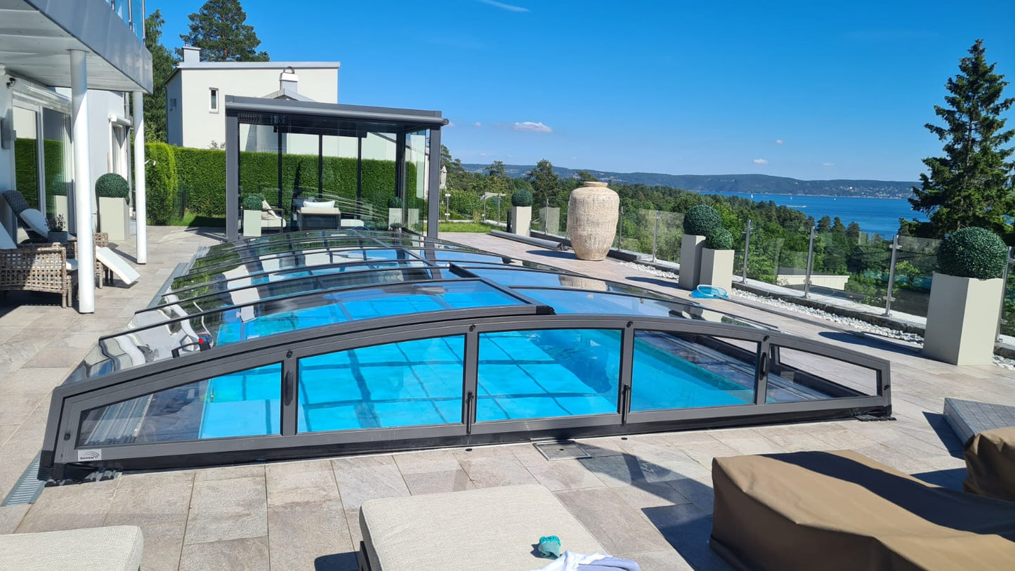 Skyline BUCOVERS Poolüberdachung - Preis auf Anfrage