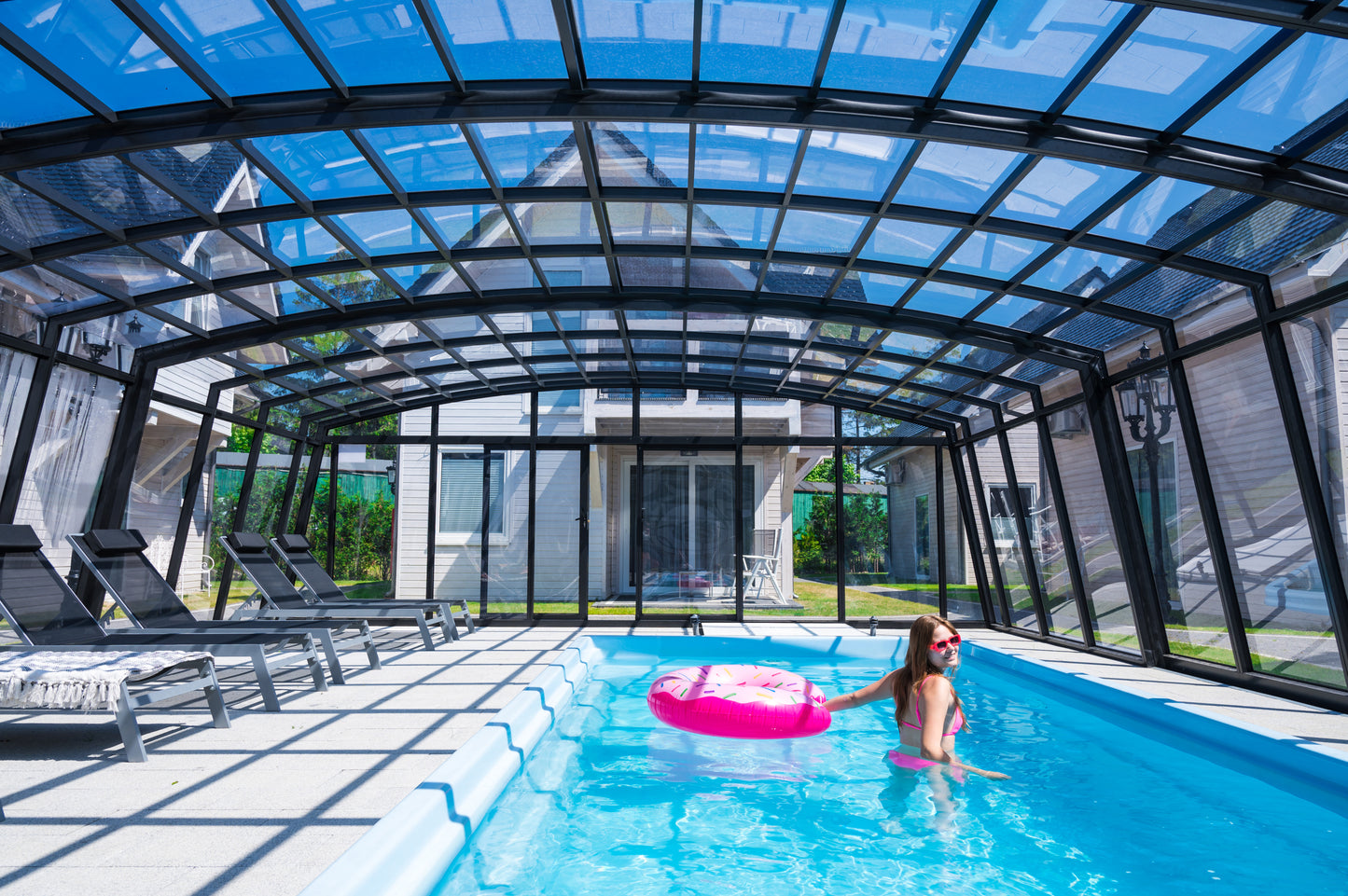 Skyline UP BUCOVERS Poolüberdachung - Preis auf Anfrage
