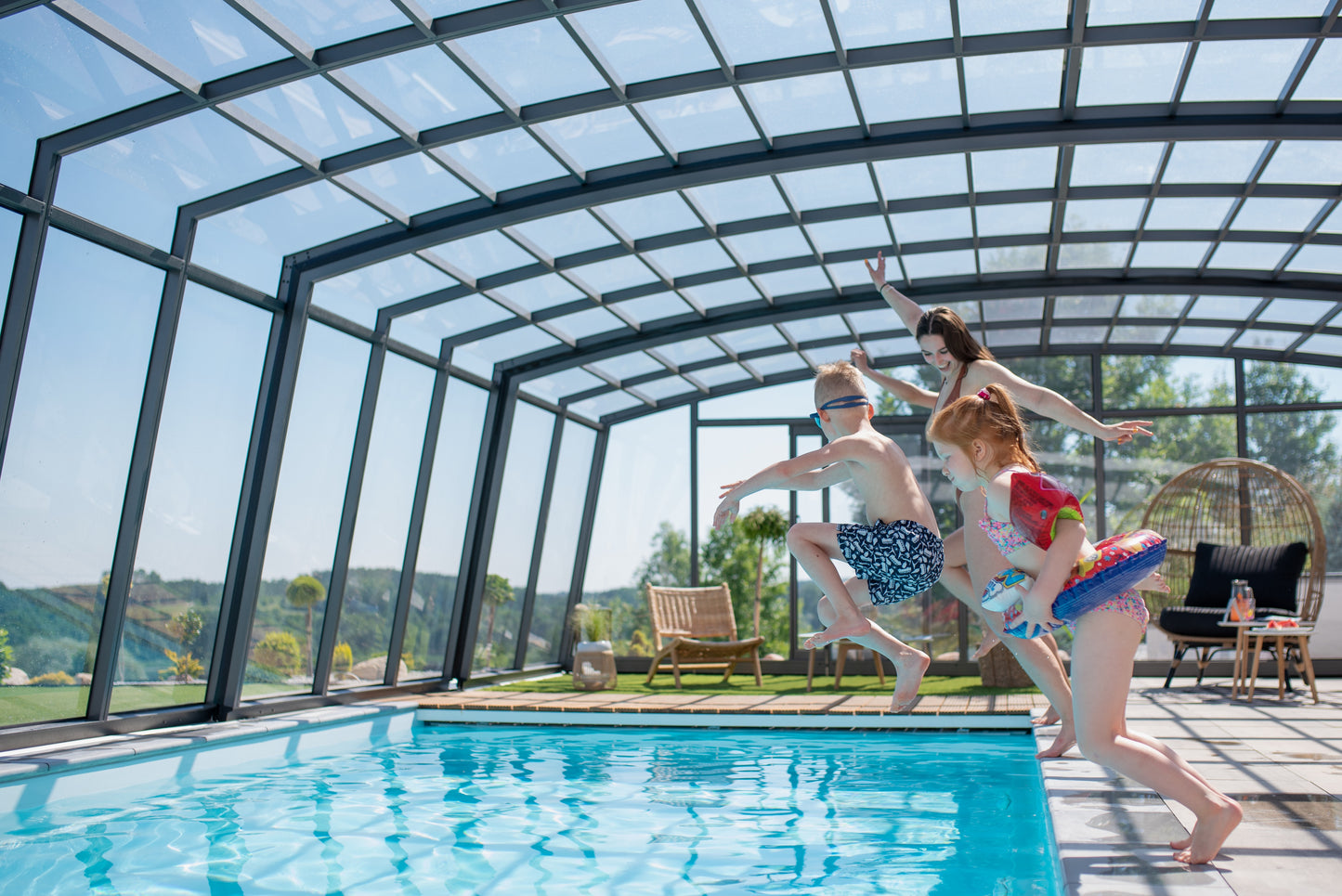Skyline UP BUCOVERS Poolüberdachung - Preis auf Anfrage